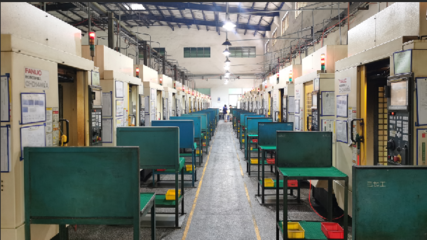 李曉彤率隊赴東莞市考察企業，與家鄉企業家共話家電零配件銷售新機遇